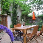 Lou Cliou Guest house 3*